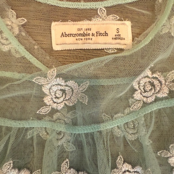 Vintage Y2K Abercrombie & Fitch Seafoam Green Embroidered Sheer Lace Tank - Picture 3 of 3